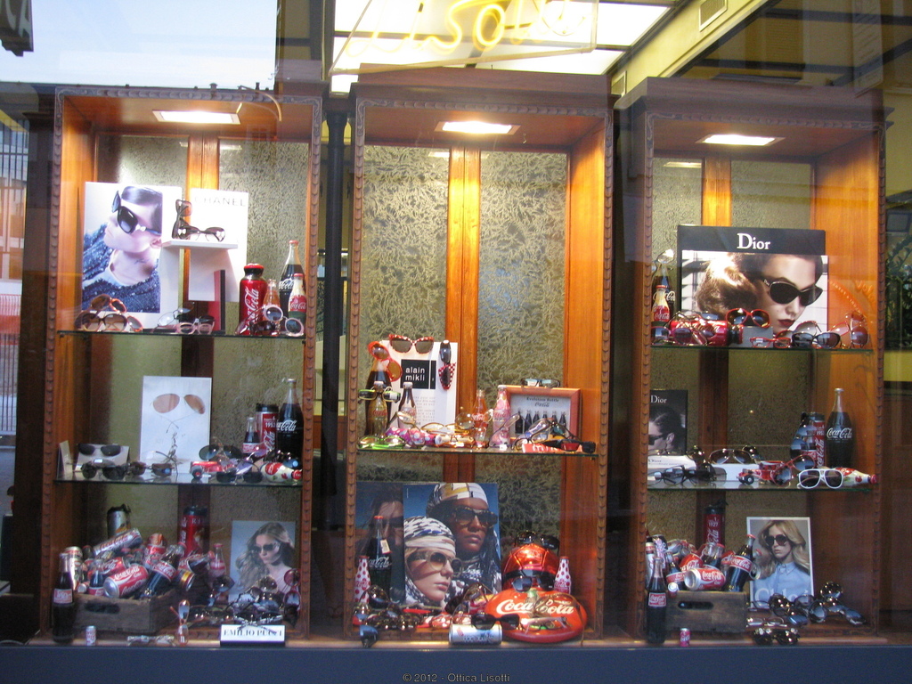 Vetrina 2010 - Vetrina Coca Cola