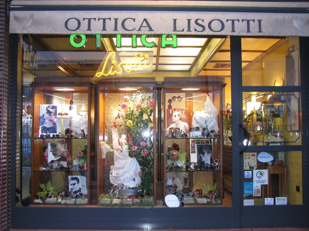 Vetrina 2010 - Vetrina Bucato