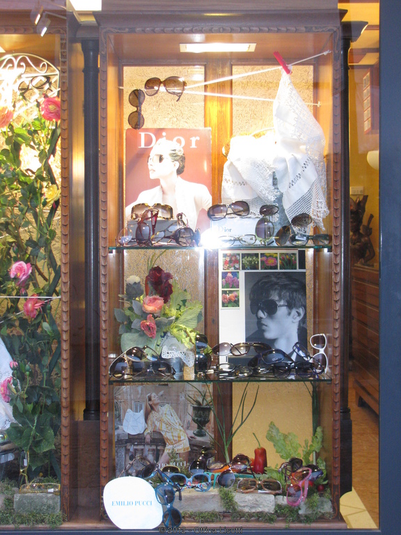 Vetrina 2010 - Vetrina Bucato