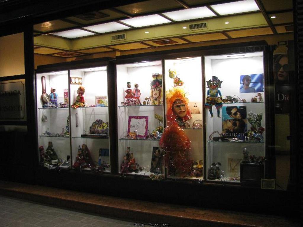 Vetrina 2010 - Vetrina Carnevale