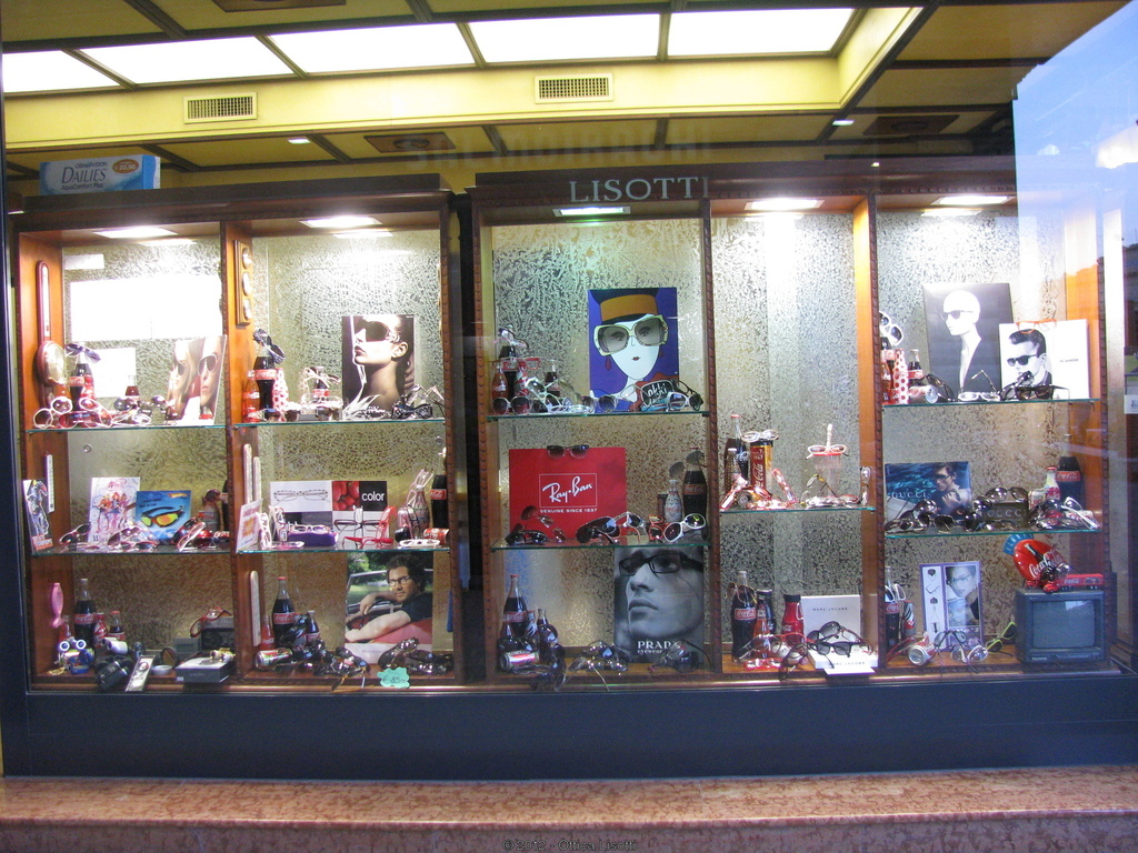 Vetrina 2010 - Vetrina Coca Cola