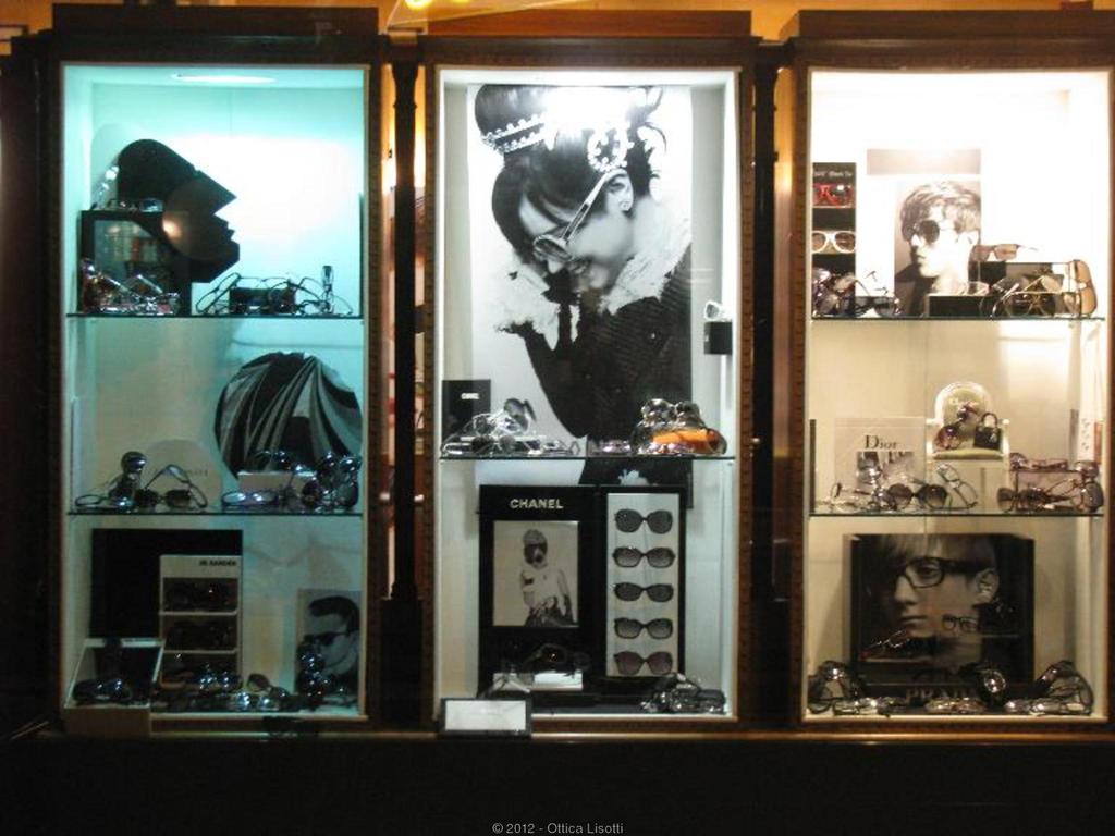 Vetrina 2010 - Bianco e nero