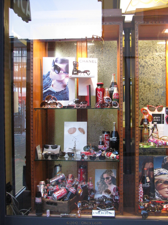Vetrina 2010 - Vetrina Coca Cola
