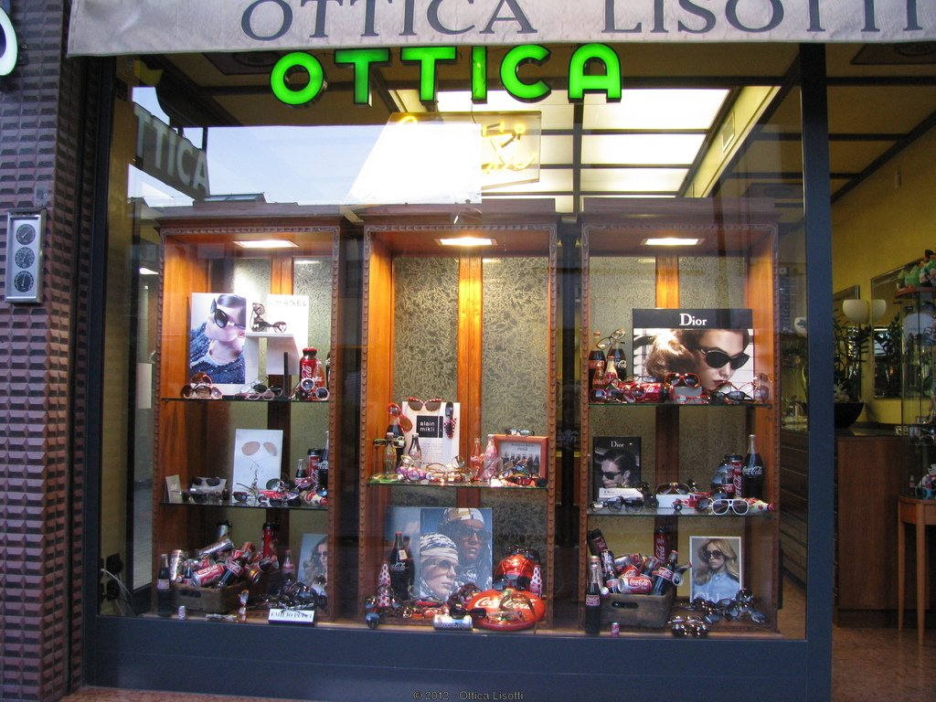 Vetrina 2010 - Vetrina Coca Cola