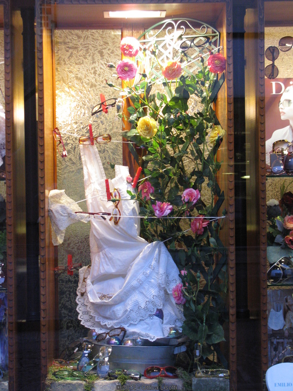 Vetrina 2010 - Vetrina Bucato