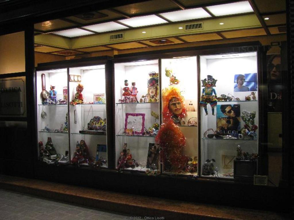 Vetrina 2010 - Vetrina Carnevale