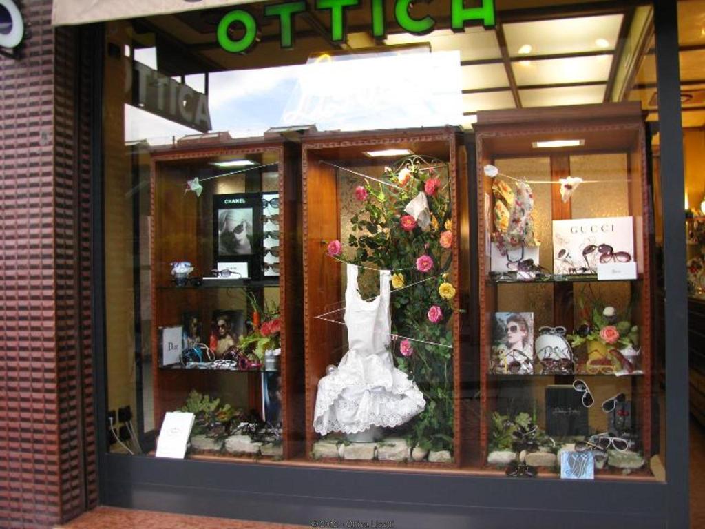 Vetrina 2009 - bucato