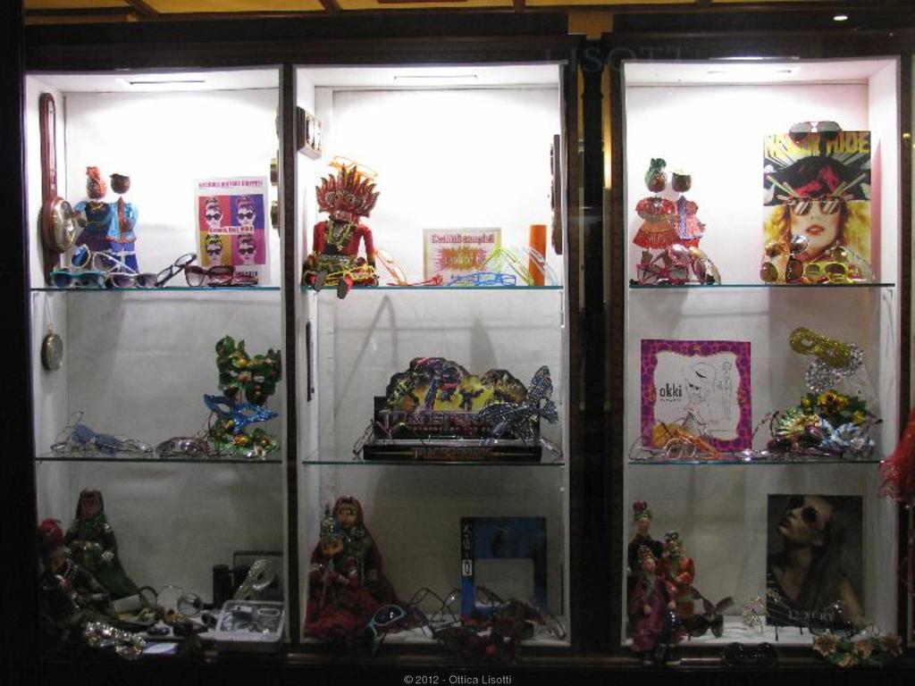 Vetrina 2010 - Vetrina Carnevale